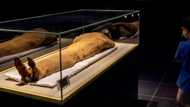 古代エジプトの王墓発見、ツタンカーメン以来約100年ぶり - BBCニュース