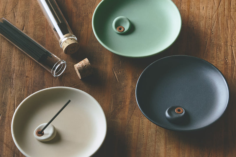 植物△線香×TMHMの九谷焼」の香立 - 丸 - – いちじつ - ともに生きる