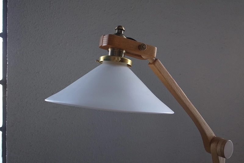 北欧モダン ヴィンテージ クランプランプ 照明ライト | インテリア