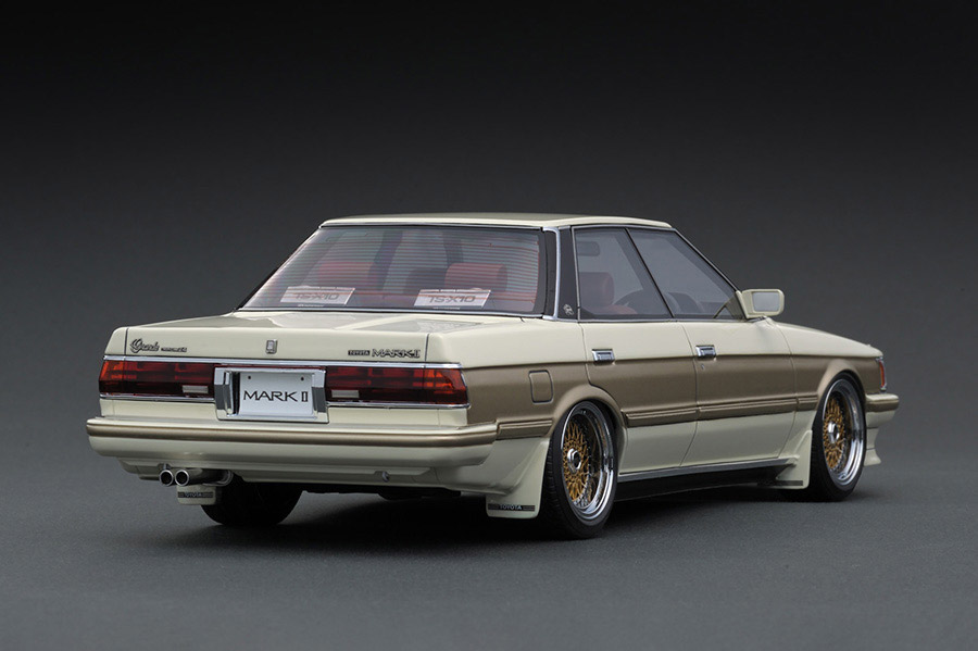 IG1151 1/18 Toyota MarkII Grande (GX71) White/Gold | LINE UP