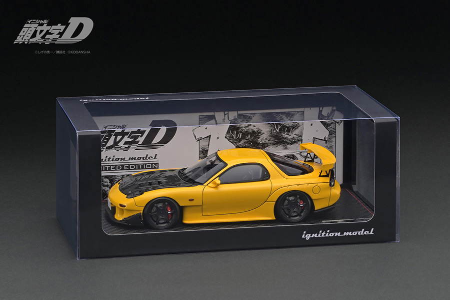IG2873 1/18 INITIAL D Mazda RX-7 (FD3S) Yellow With Mr. Keisuke