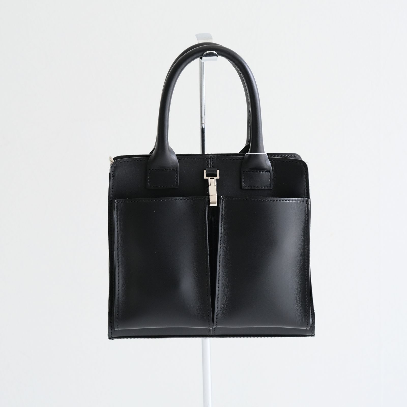 Rich I - P.RECTANGLE LEATHER HELMET BAG PLAY / ヘルメットバッグ