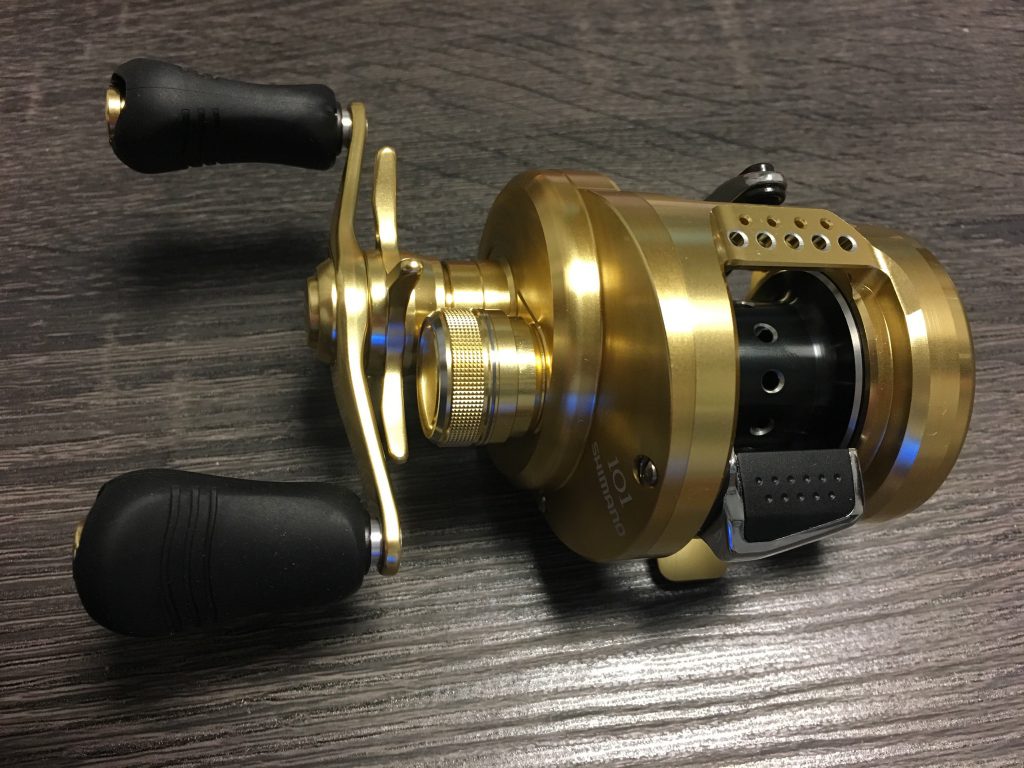 14カルカッタコンクエスト100 カスタム。巻きモノ最高峰リールの弱点を