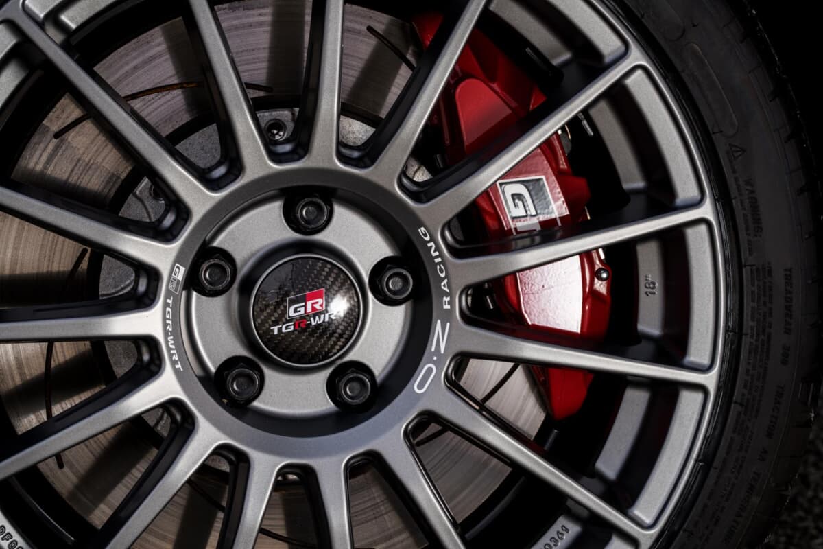 GR」と「OZ RACING」のダブルネーム！ WRCを走るトヨタ「ヤリス」の