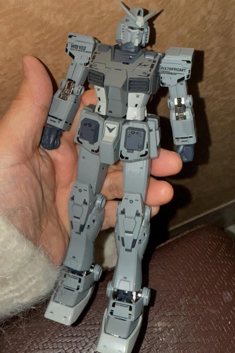 フラグメントデザインx機動戦士ガンダムにRX-78のガンプラが登場