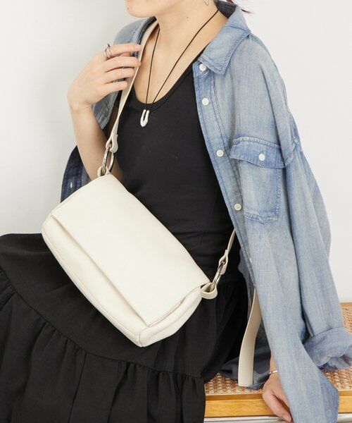 本革》レザーボディバッグ （ショルダーバッグ）｜BEARDSLEY