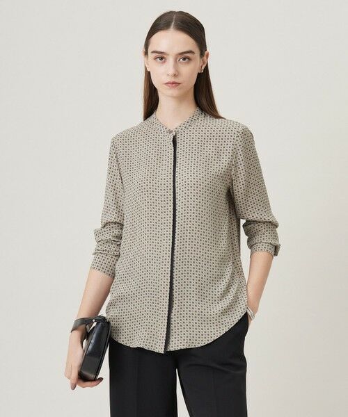 UVケア・速乾・洗える】BackSatinAmunzen バンドカラーブラウス