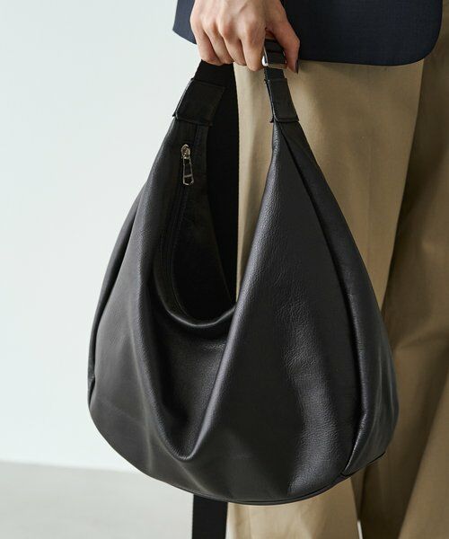 ソフトレザーラウンドビッグショルダーバッグ （ショルダーバッグ