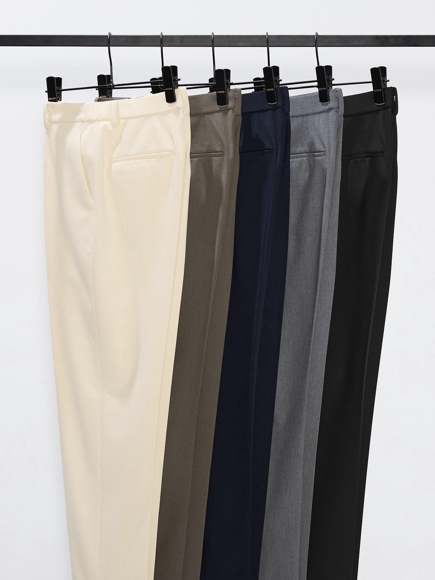 ユニクロ公式 | スマートアンクルパンツ