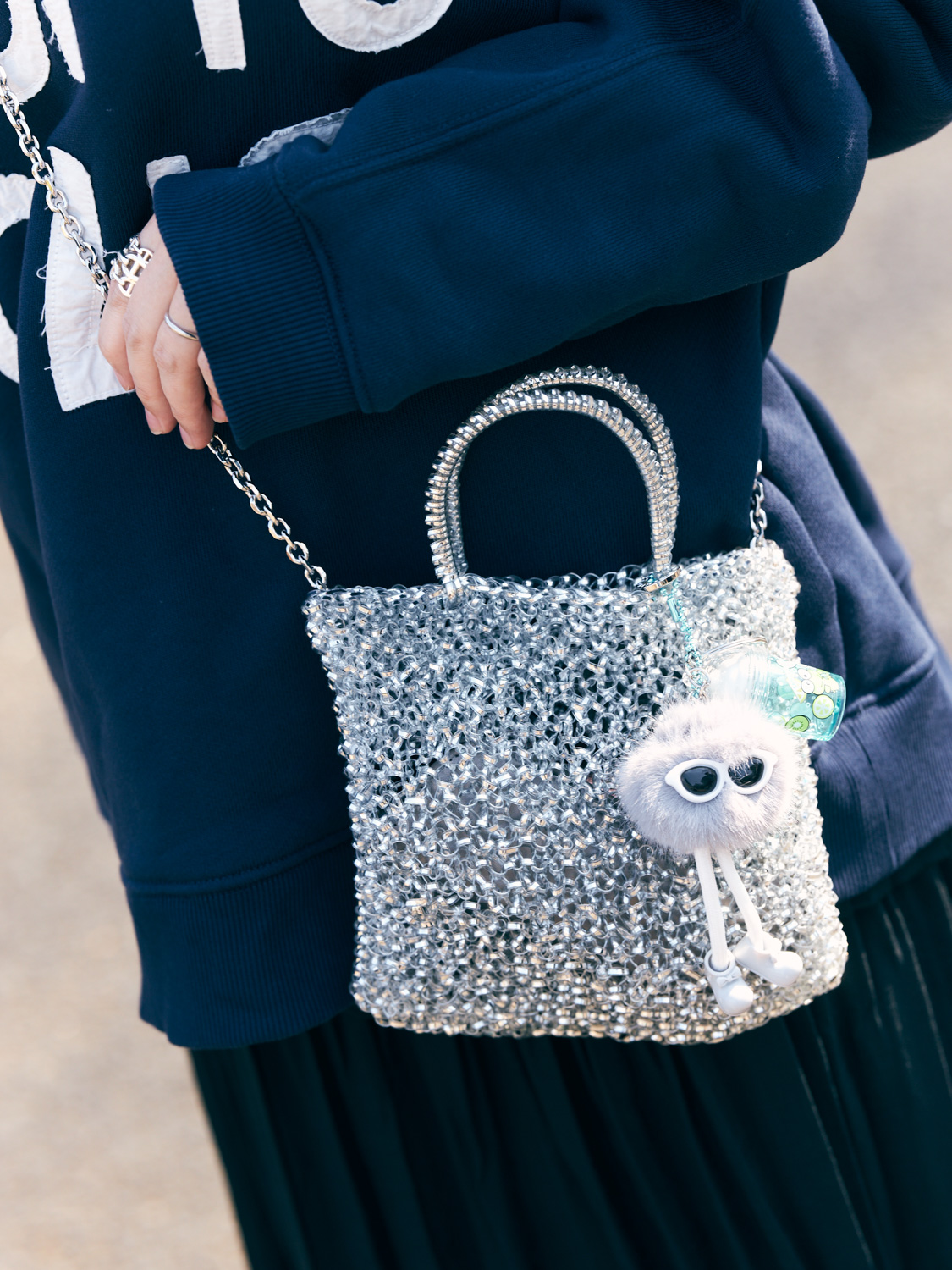 チャームをつけて、ママバッグに…【アンテプリマ】のワイヤーバッグ