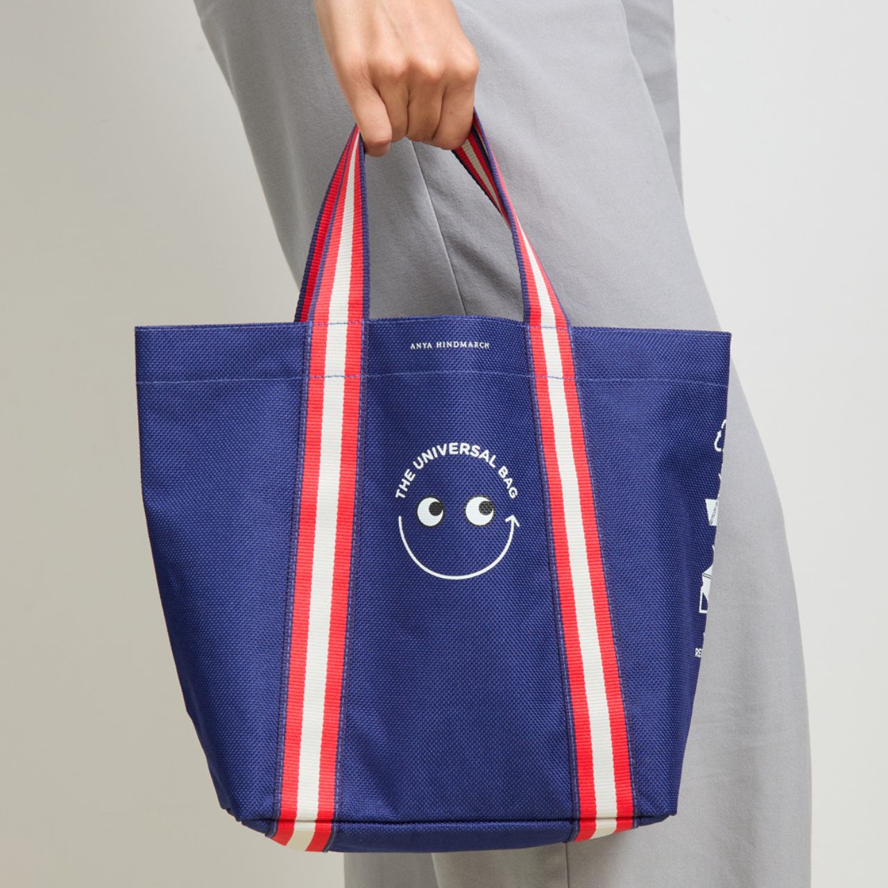 10/23発売【アニヤ×明治屋】のバッグは使いやすいミニサイズ！ | VERY