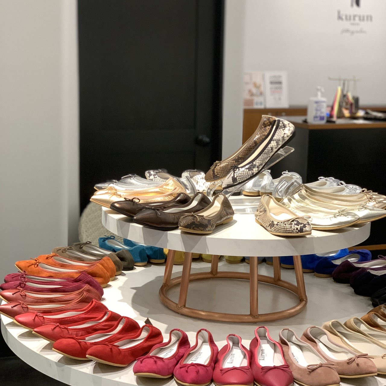 小足さんも大足さんも】履き心地最高のフラットシューズをカスタマイズ