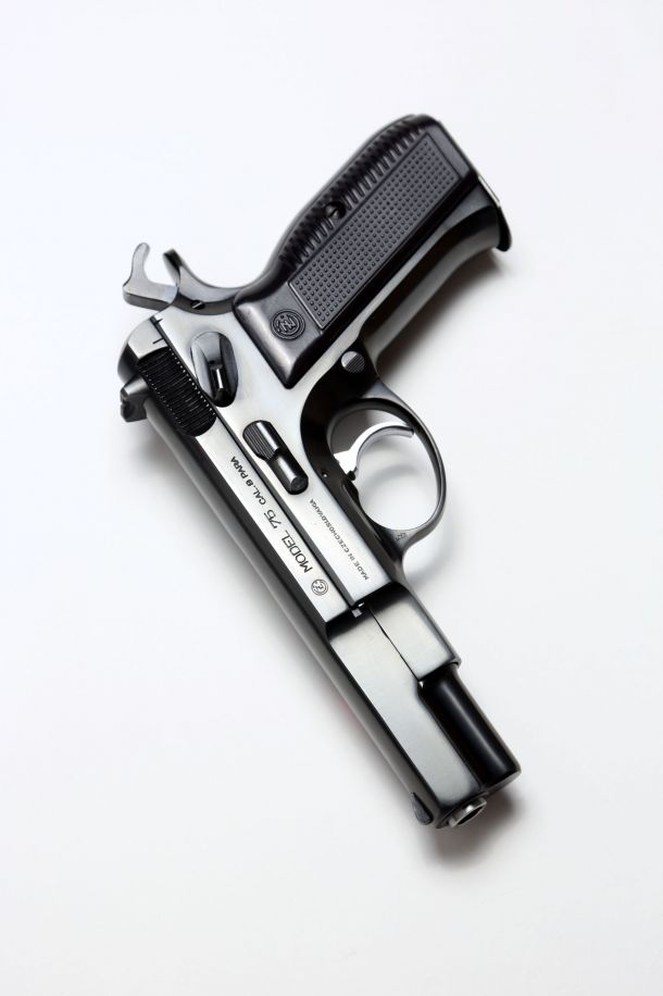 チェコスロバキア製ビンテージハンドガン「CZ75 First Model」【実銃