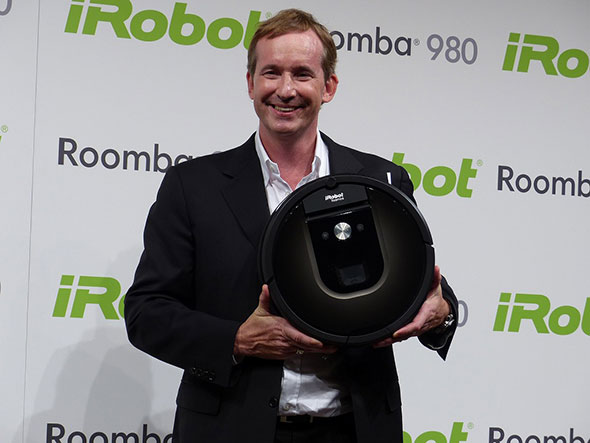 猫が乗っても迷わない、“ルンバ史上最強”「980」は何がスゴいのか