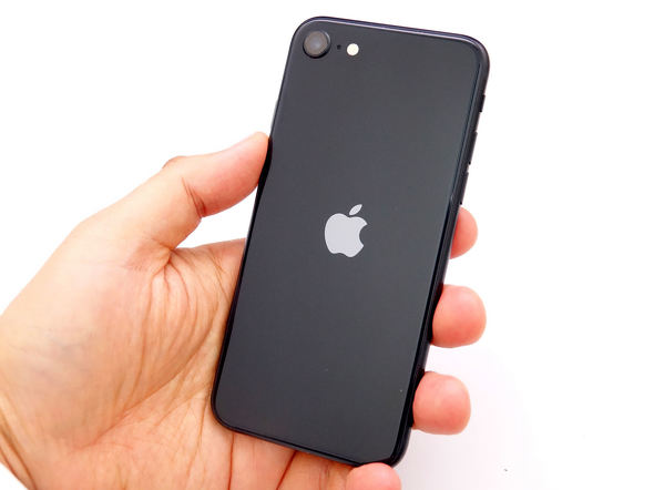 iPhone SE（第3世代）」の“価格以上に高い性能”を体験 どんなユーザー
