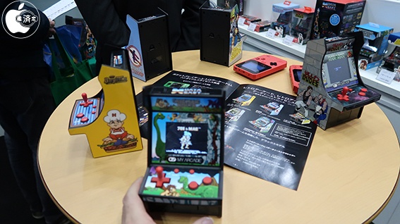 ギャラガ」「ギャラクシアン」「パックマン」がミニアーケード筐体で