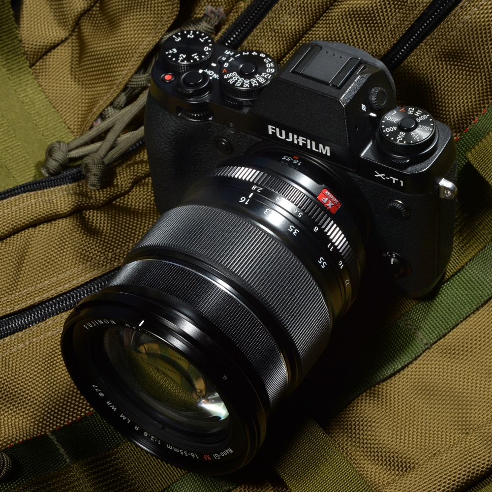 Xマウントユーザーの“ファースト標準ズームレンズ”に――富士フイルム