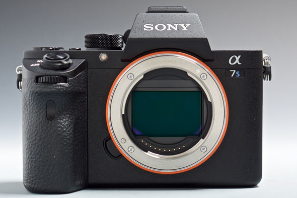 本格的な映像作品にも手が届く超高感度ミラーレス機――ソニー「α7S II