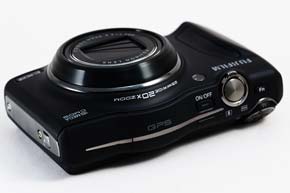 20倍ズーム×高感度×GPSの万能選手 富士フイルム「FinePix F770EXR」（1