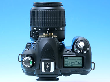 ファミリー向けデジ一眼のスタンダードになるか――ニコン「D50