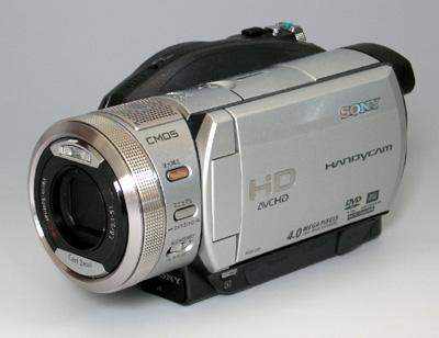 AVCHD規格対応で8センチDVDへHD映像が撮影できる、ソニーの新DVD