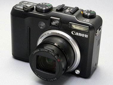 帰ってきたハイエンドコンパクト――キヤノン「PowerShot G7」：レビュー