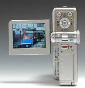 旅行に最適な超望遠／動画コンパクト――キヤノン「Powershot TX1