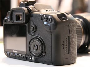 10メガに進化したハイアマ向けデジ一眼「EOS 40D」 - ITmedia NEWS