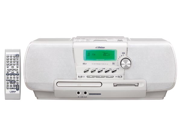 ビクター、カセットデッキも備えるCD／MDポータブルシステム「RC-A2