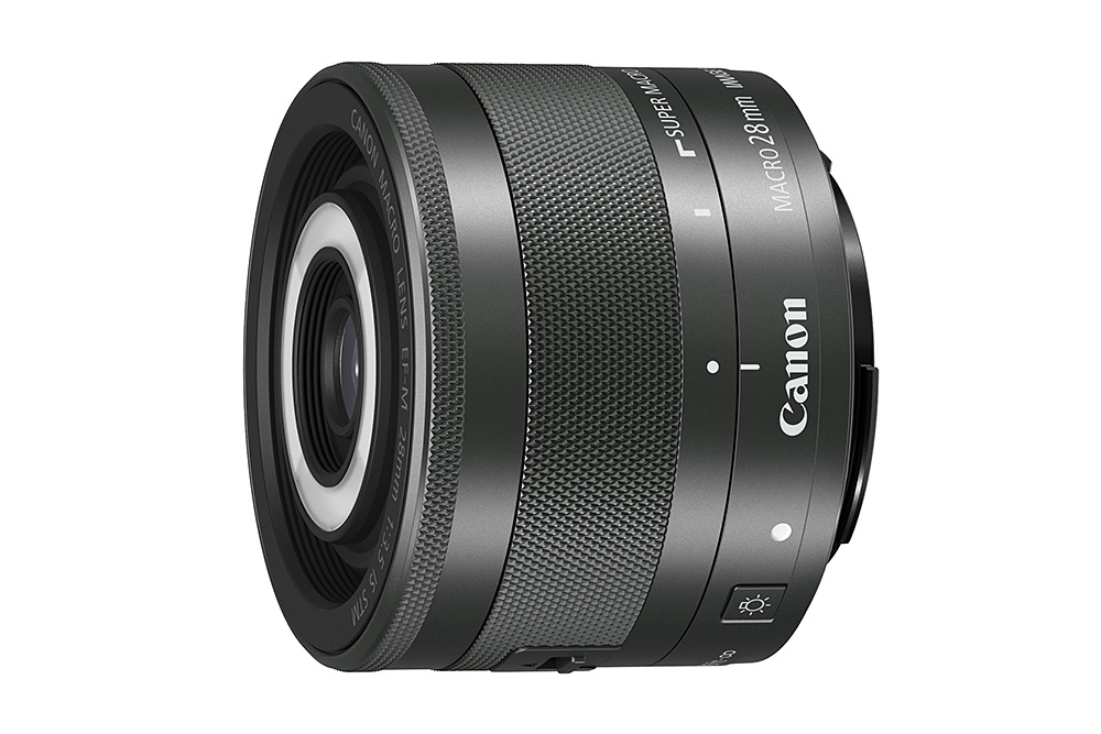 LEDライトを搭載したEOS M用マクロレンズ「EF-M28mm F3.5 マクロ IS