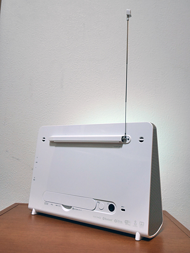 どこでもテレビ」に飽き足りず……東芝の防水ポータブルテレビ「10WP1