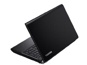 東芝、15.6型4K液晶を内蔵したモバイルWS「dynabook Satellite WS754