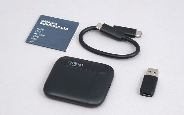 手のひらサイズに4TBの大容量！ どこでもバックアップを実現する