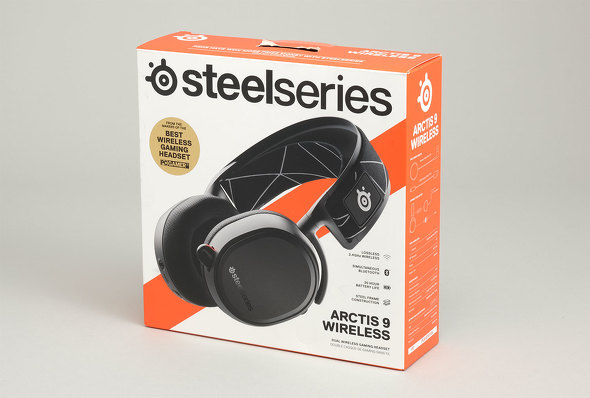 SteelSeriesの「Arctis 9 Wireless」を使えばゲームもビデオ会議も