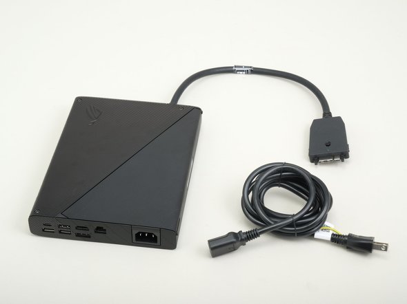 タブレットPCをパワーアップ──最強の外付けGPUユニット「ROG XG