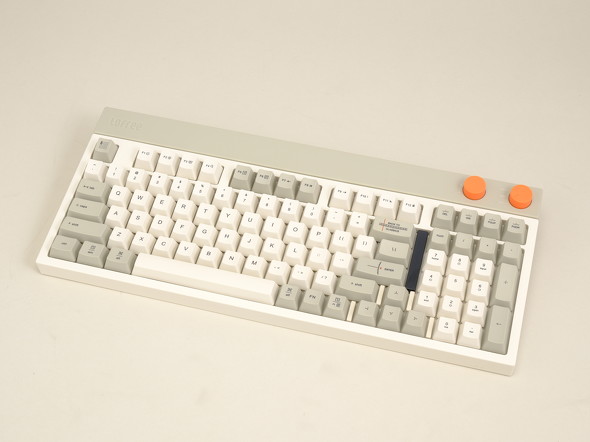 レトロモダンなキーボード／マウス「Lofree」シリーズは、魅力的な