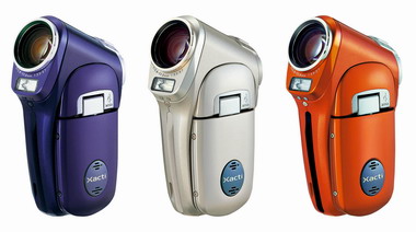 三洋、「ムービー手ぶれ補正機能」を搭載したXacti DMX-C4を発表