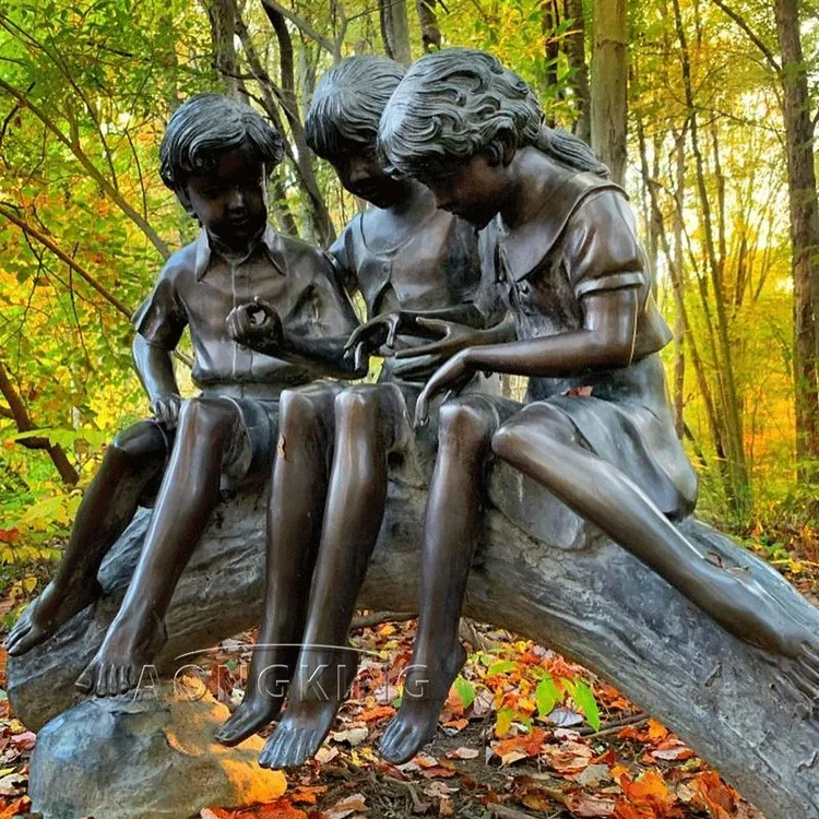 ブロンズの子供の像が芝生で本を読む - 中国 ブロンズ像、像、抽象彫刻