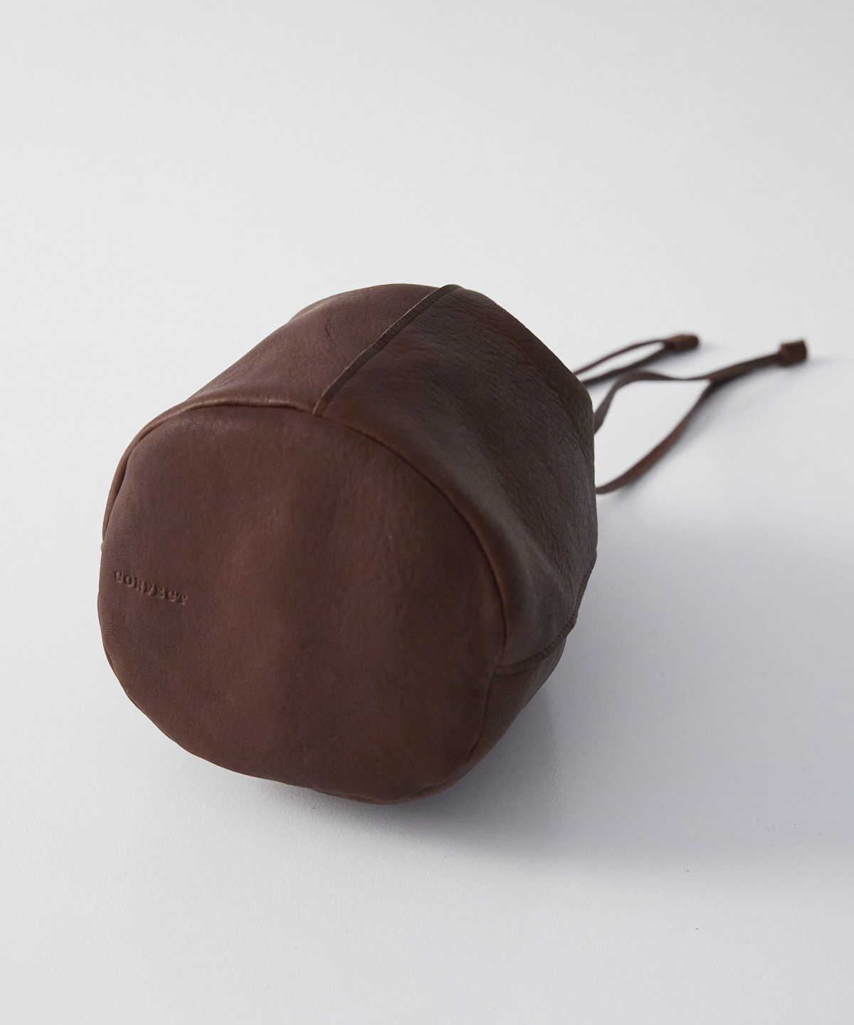 バレンシアレザー巾着バッグ｜nest Robe / CONFECT ONLINE SHOP