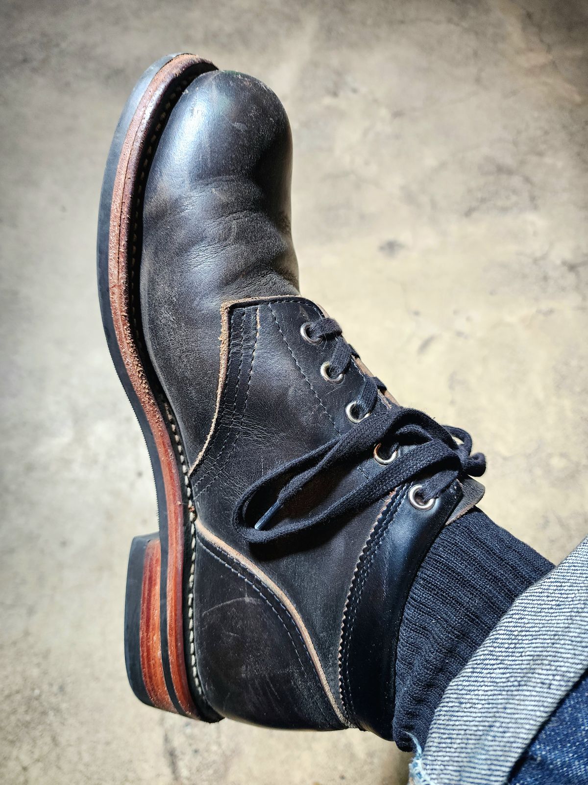 Group Leader Handmade Boots A01 in Horween Black Chromexcel