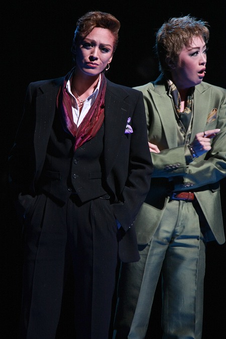 花組スターたちの魅力炸裂！宝塚版『オーシャンズ11』、東京公演開幕