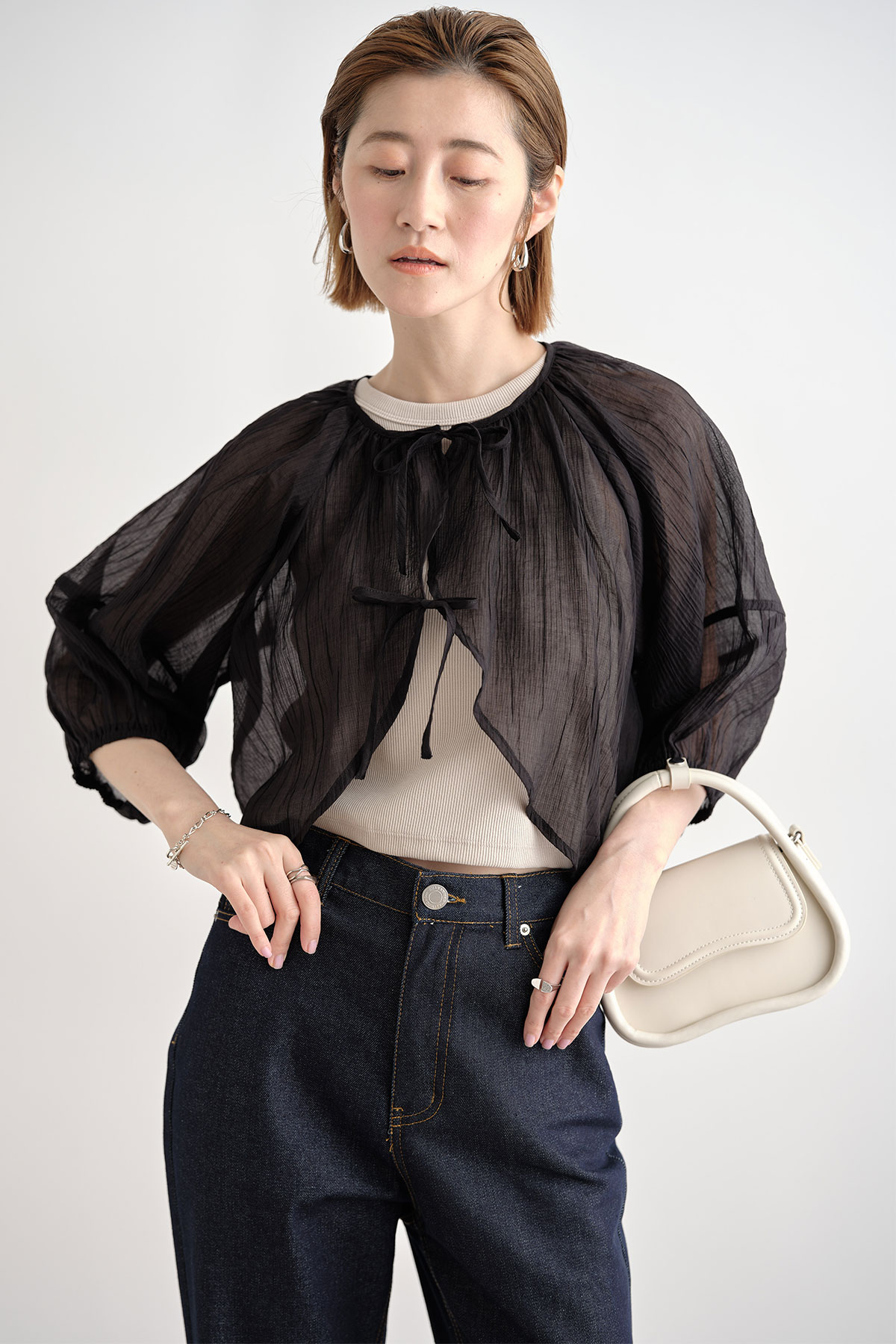 シワ加工シアーボレロ風ブラウス