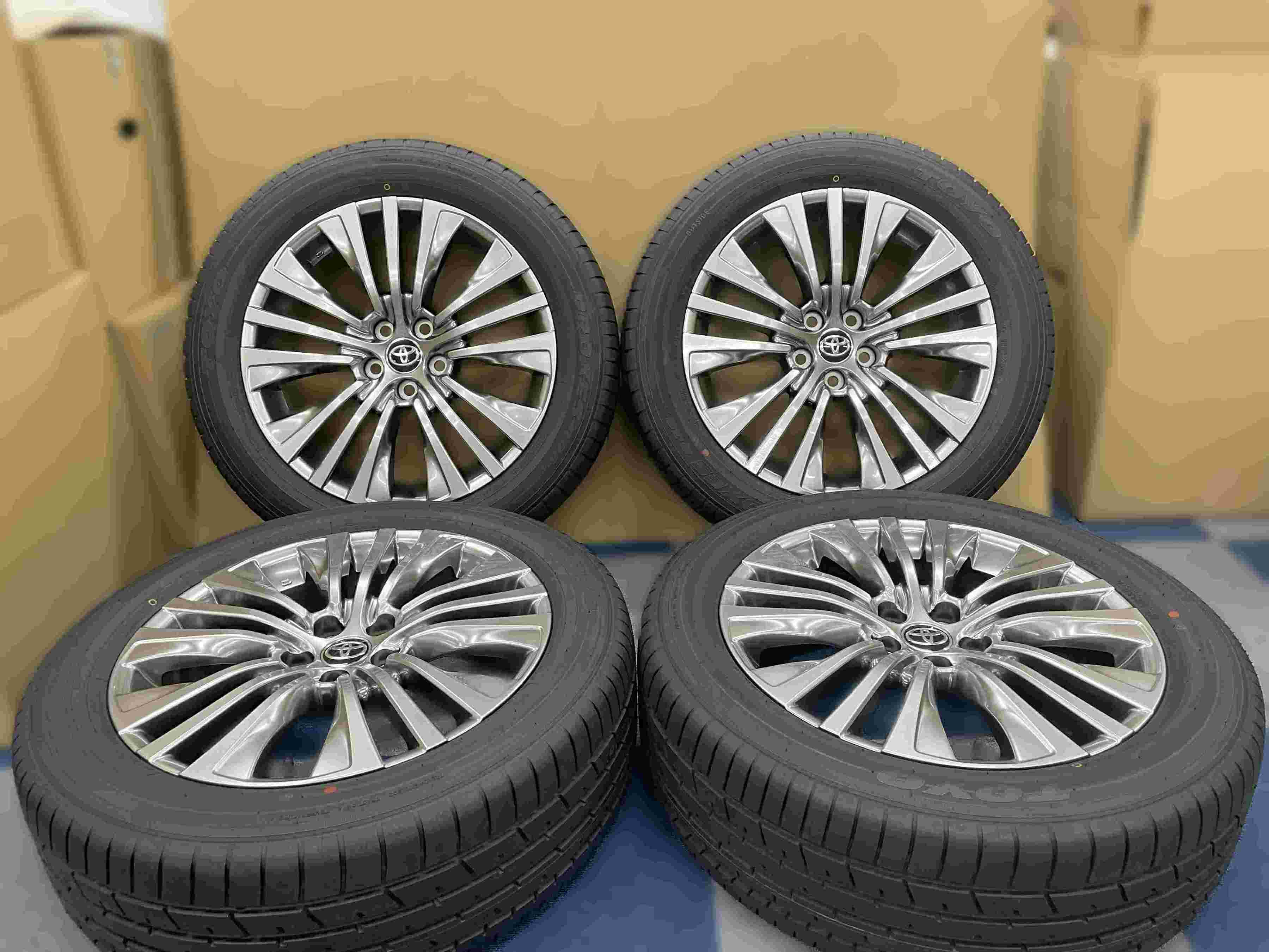 楽天市場】【未使用品 中古】2024年7週製造 トヨタ 80系 ハリアー Z