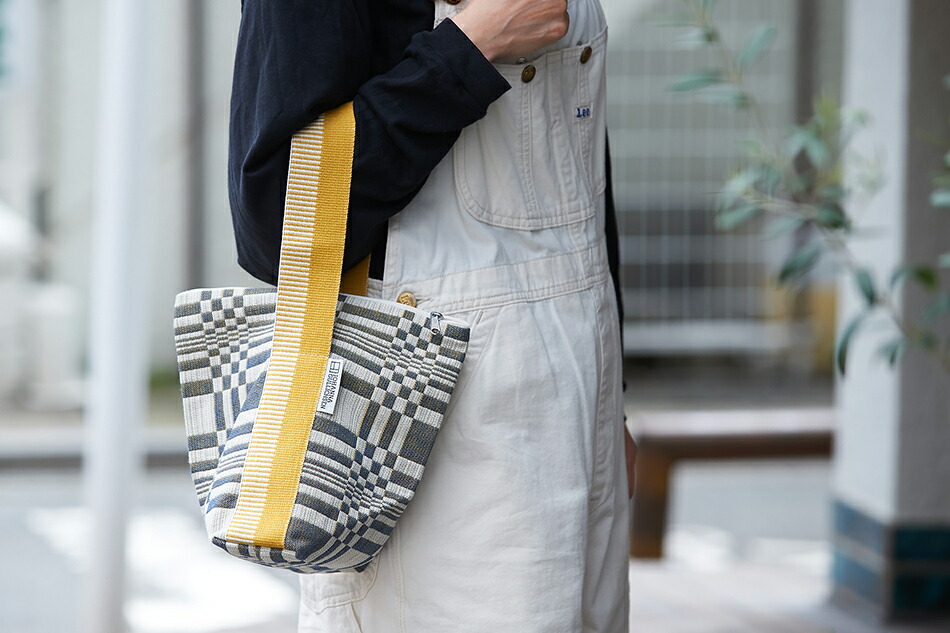 テトラハンドバッグ（ヨハンナ・グリクセン／Johanna Gullichsen