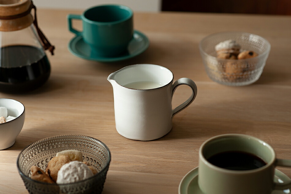 ホワイトライン ジャグ（ヨナス・リンドホルム／Jonas Lindholm