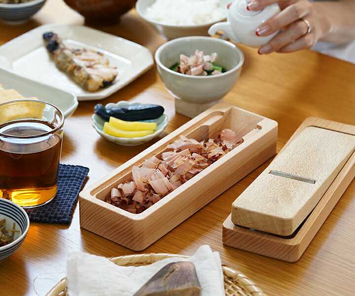 楽天市場】台屋 台屋の鰹節削り器 別注青紙 SK材 ウォルナット ブナ