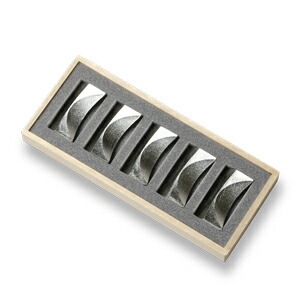 楽天市場】能作 箸置 月 金箔 5ヶ入 錫 内祝い ギフト 記念品