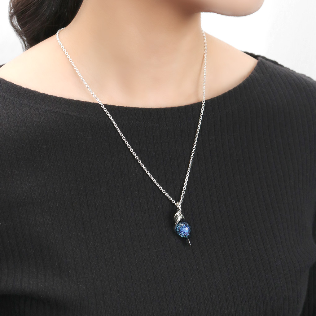 Que Crave パイレックスガラス ペンダントトップ ネックレス