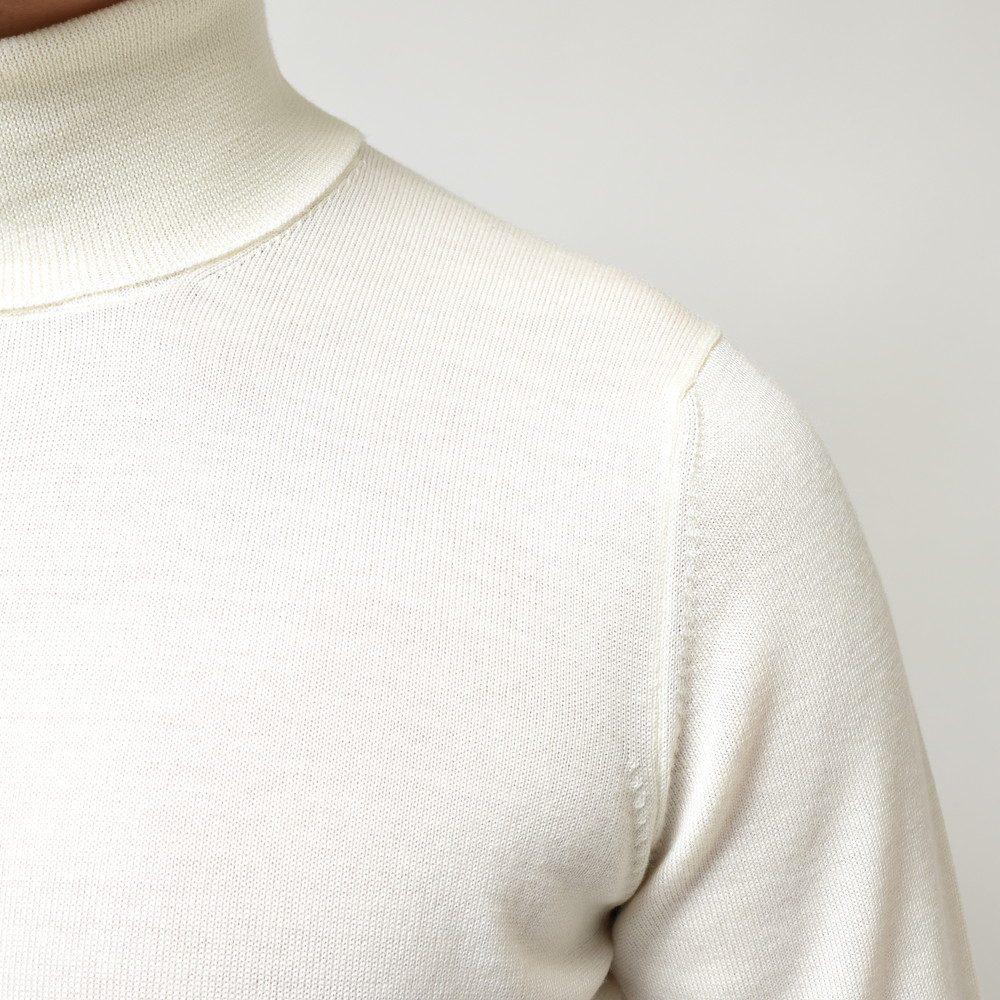 GRAN SASSO（グランサッソ）12ゲージウールソリッドタートルネック