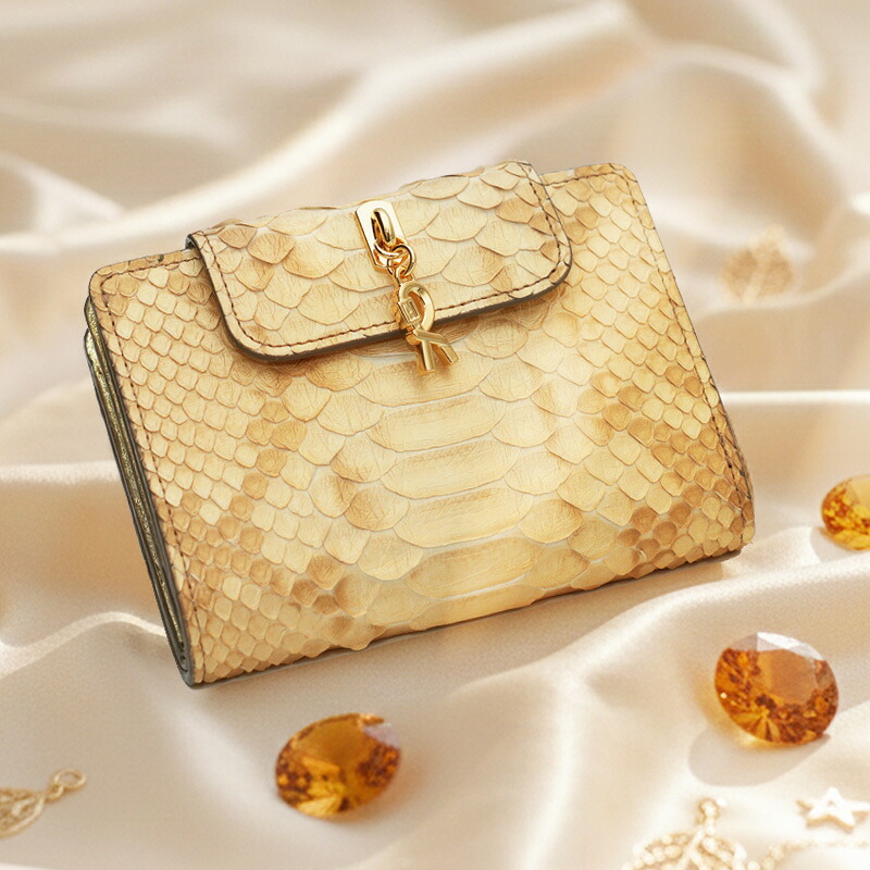 公式】ジャーダ・ロベルタディカメリーノ（Giada Roberta di Camerino